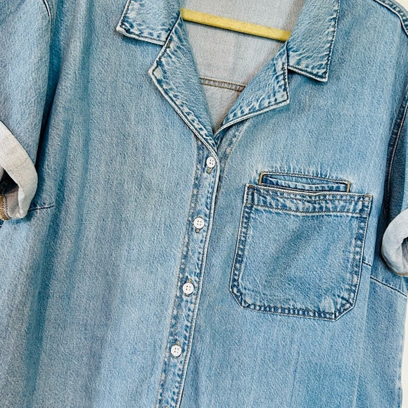 Universal Thread Light Blue Button-Down Shirt - Picture 3 of 5